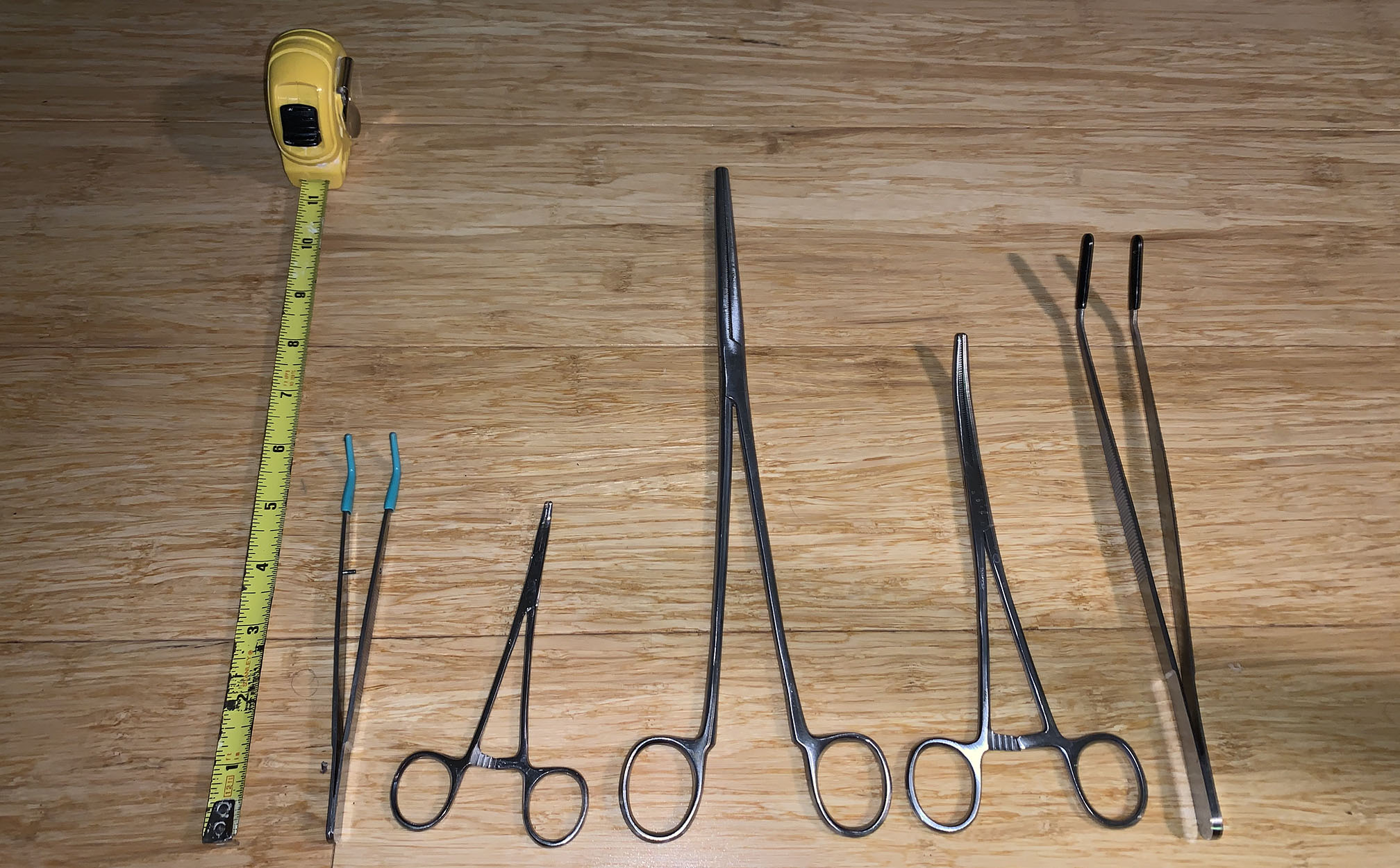 Tongs, different sizes